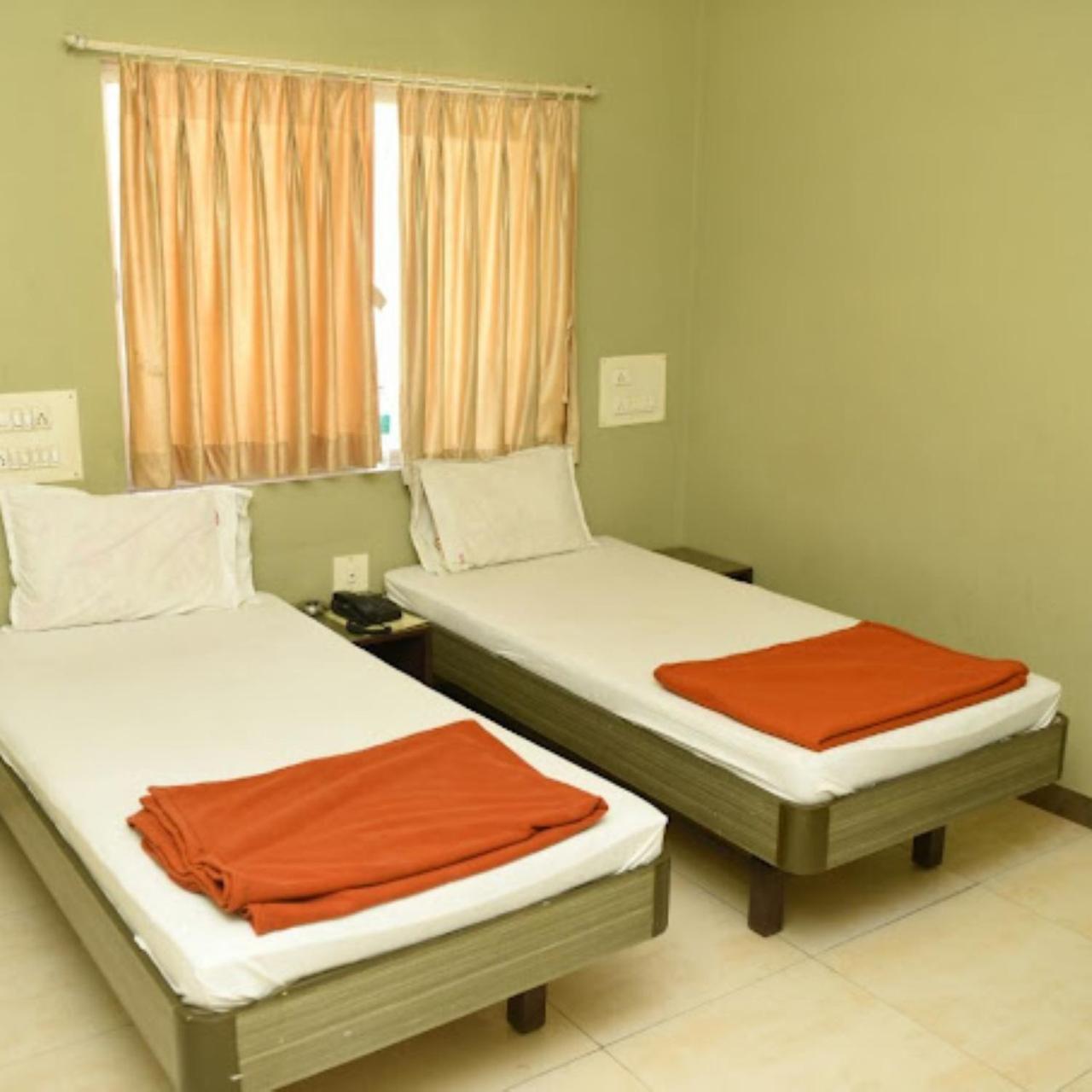 Hotel Anjali Palace Bhuj Zewnętrze zdjęcie