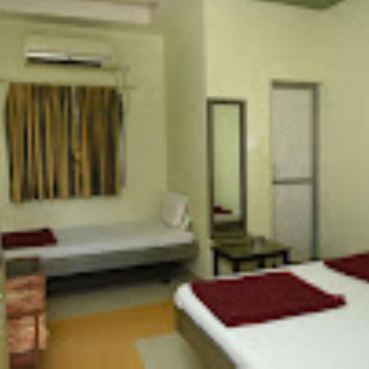 Hotel Anjali Palace Bhuj Zewnętrze zdjęcie